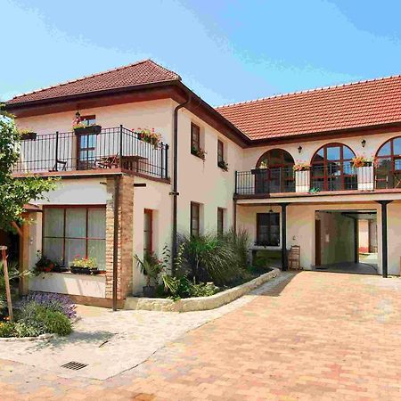 Alva Pension 1 米库洛夫 外观 照片
